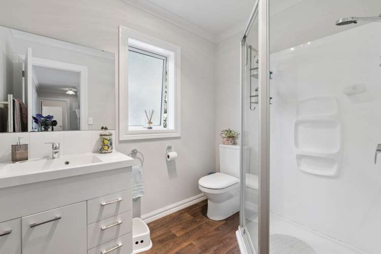 13 Chibnall Place Conifer Grove_16