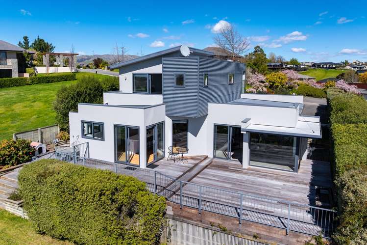 17 Pine Hill Rise Fairhall_28