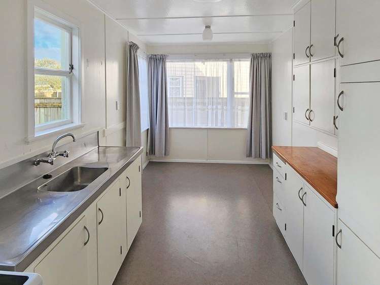 2 Avery Grove 2652_3