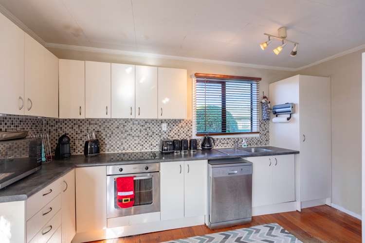 33 Bowling Road Greenmeadows_19