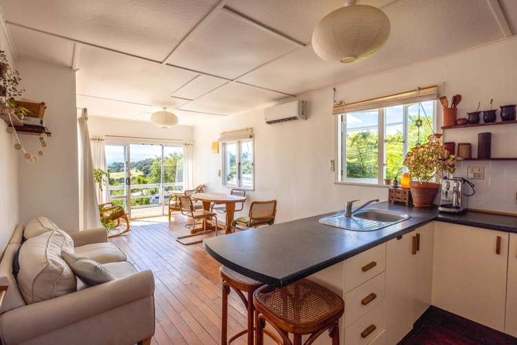 24 Victoria Road South Onetangi_11