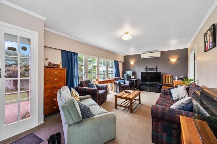 7 Southsea Crescent Silverdale_3