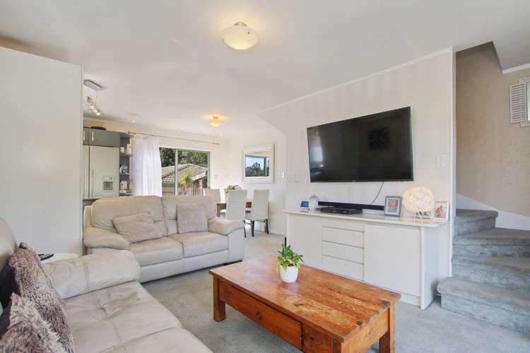 1 Kestrel Heights Arkles Bay_16