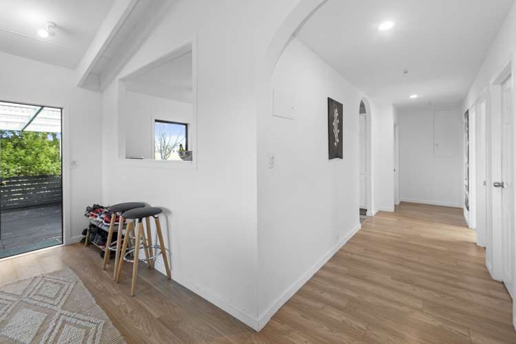 49 Spinnaker Drive Te Atatu Peninsula_7