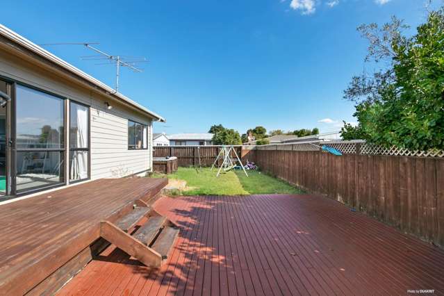 2a Rixon Place Te Atatu Peninsula_2