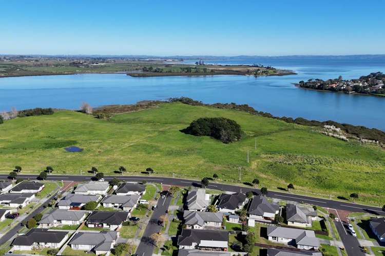 51 Sunningdale Street Wattle Downs_11