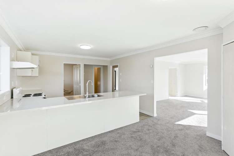 5 Karaka Street Otaki Beach_19