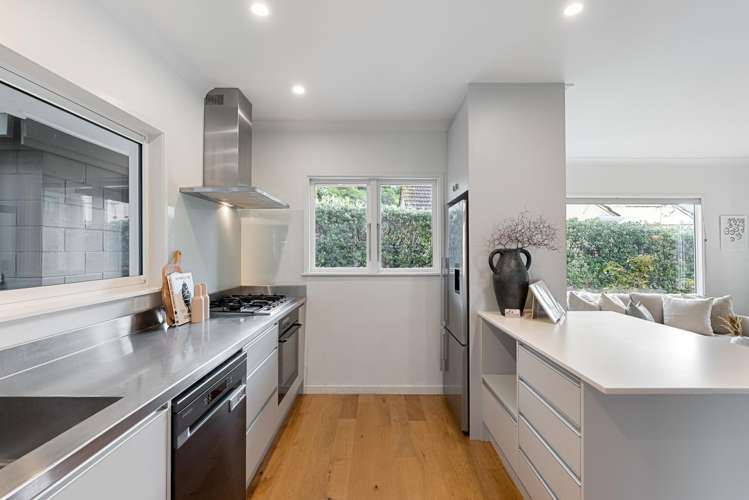 318 Queens Drive_3