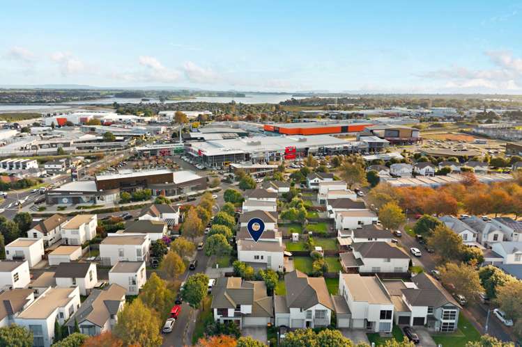 12 Phar Lap Crescent Takanini_22