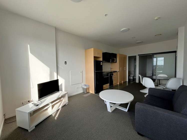 1102/17 Putney Way_0