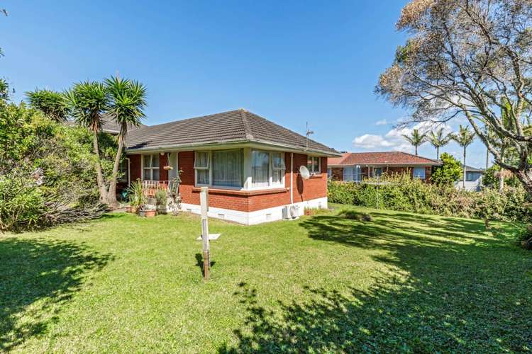 1 Marsh Avenue Forrest Hill_12