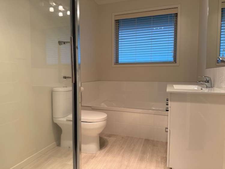 298 Ballintoy Park Drive Welcome Bay_9