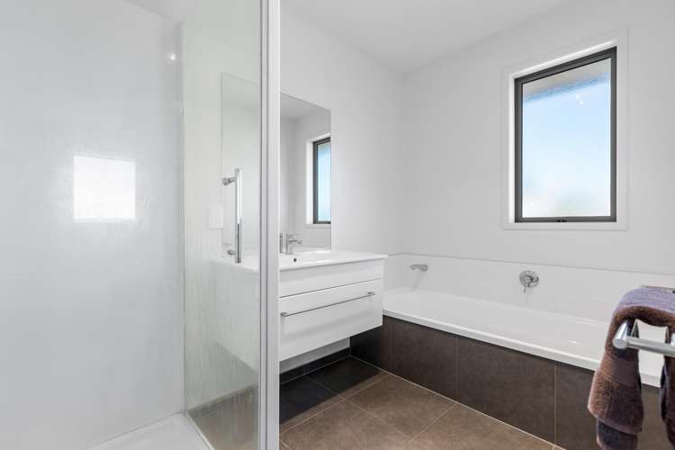 10 Elena Place Welcome Bay_15