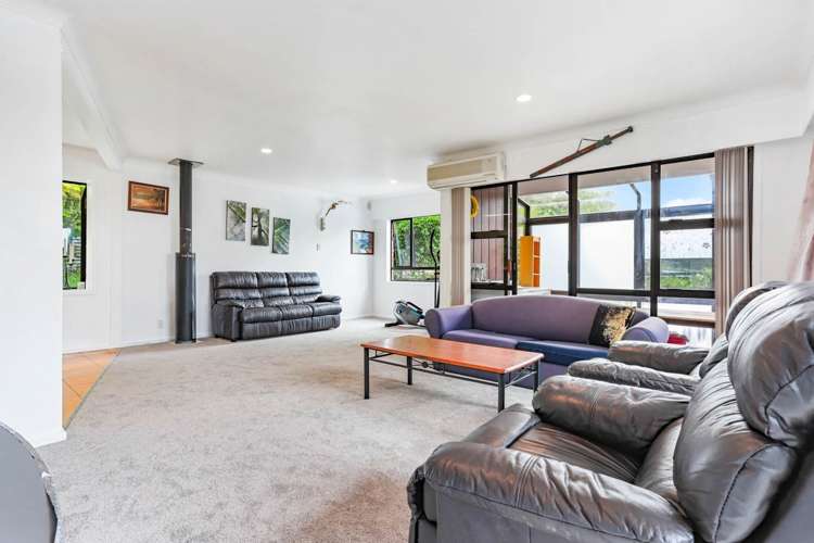 202 Godley Road Titirangi_6