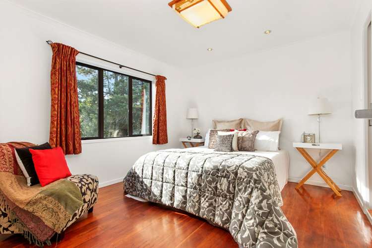 6 Godley Road Green Bay_11