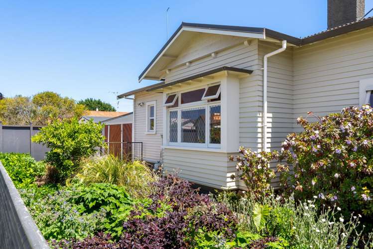 676 Gladstone Road_1