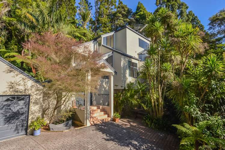 35 Park Road Titirangi_4