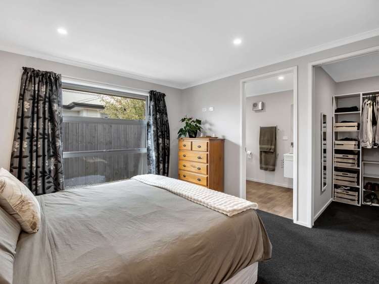 18 Doncaster Avenue Lincoln_17