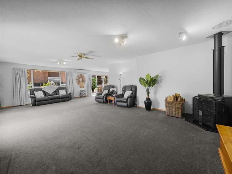 9 Falcon Drive Allenton_8