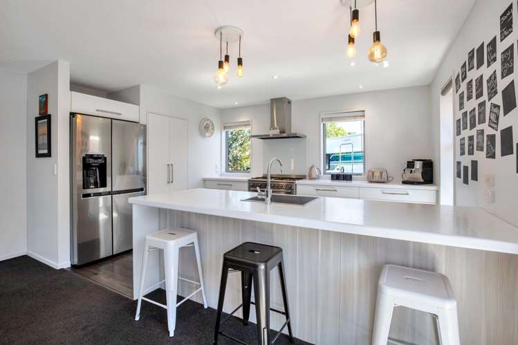 28 Champagne Avenue_4