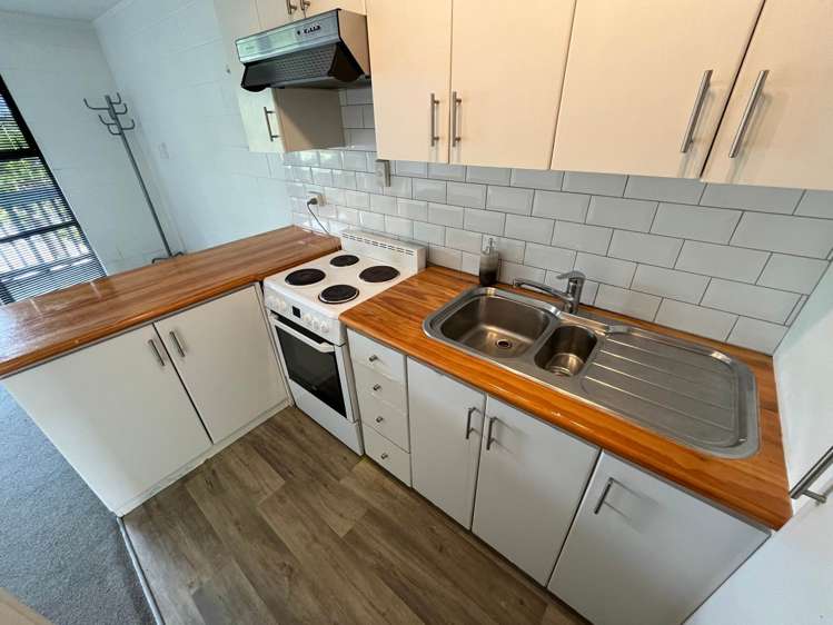 8/4 Wynyard Road Mt Eden_4