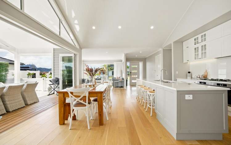 8 Waitemata Drive One Tree Point_16