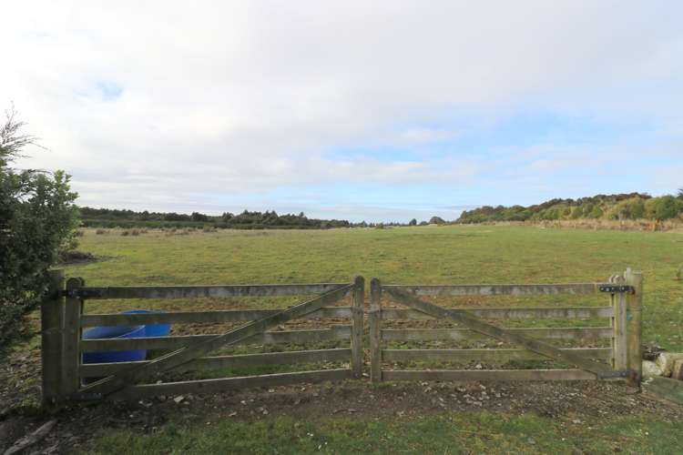 121 Mason Road Seaward Bush_36