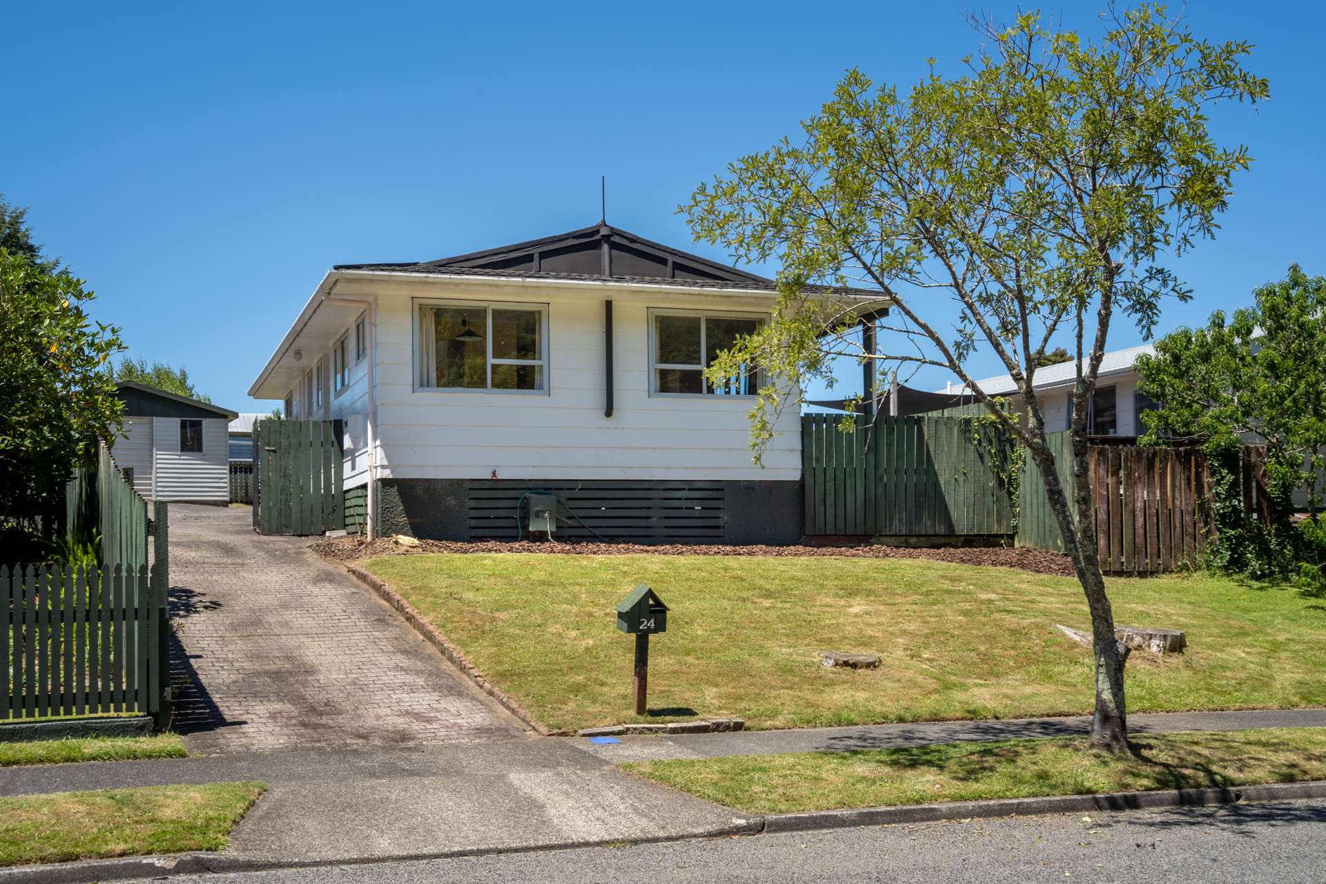 24 Hartford Crescent Totara Park_0