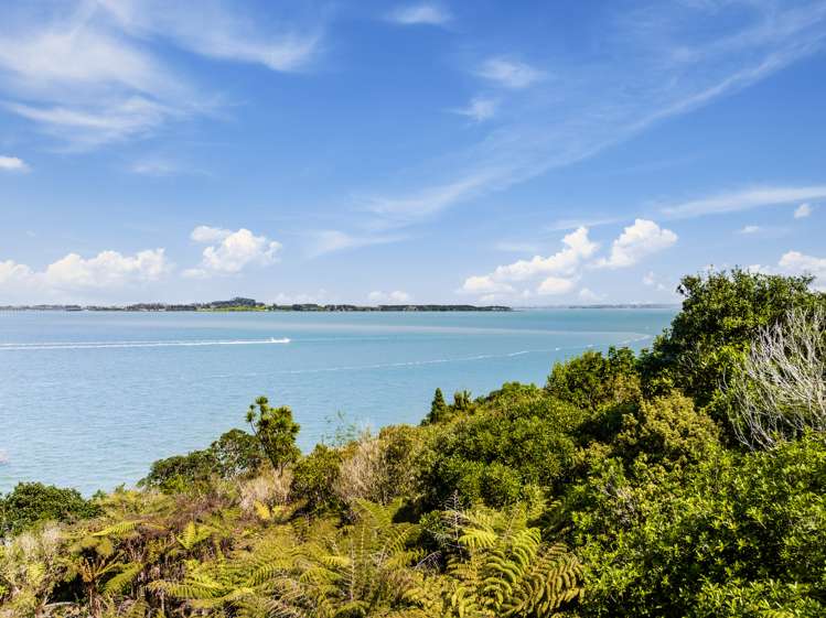 8 Wesley Bay Glade Hillsborough_23