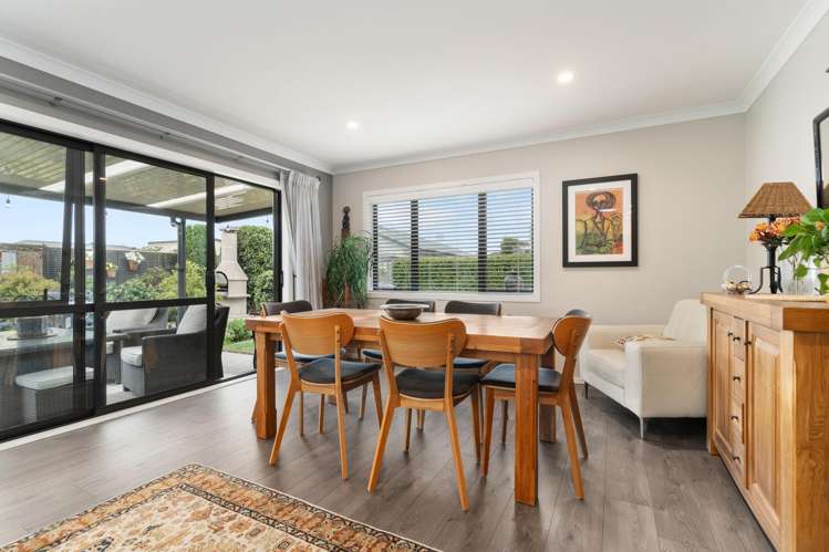 8 Austin Reid Avenue Carterton_4