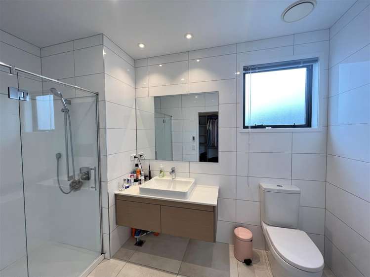 12 Kimiora Street Three Kings_13