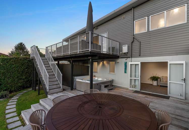 454B Beach Road Murrays Bay_13