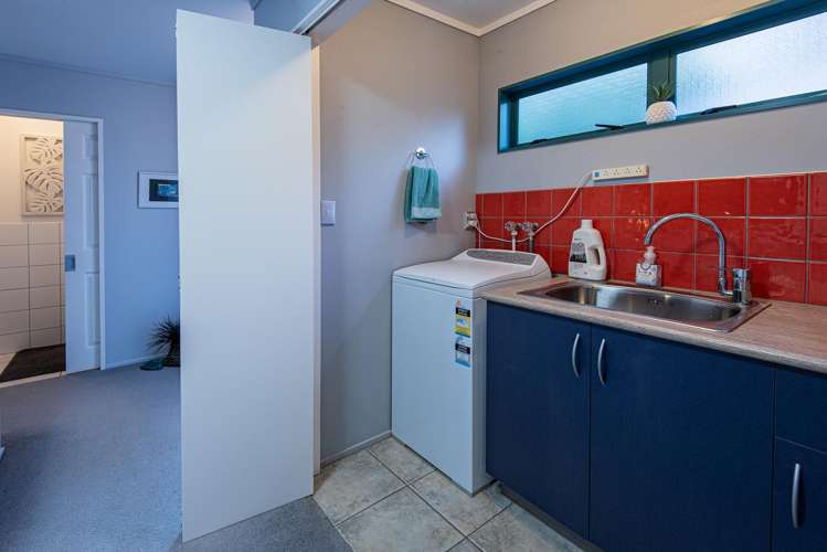 184 Beach Road Onerahi_18