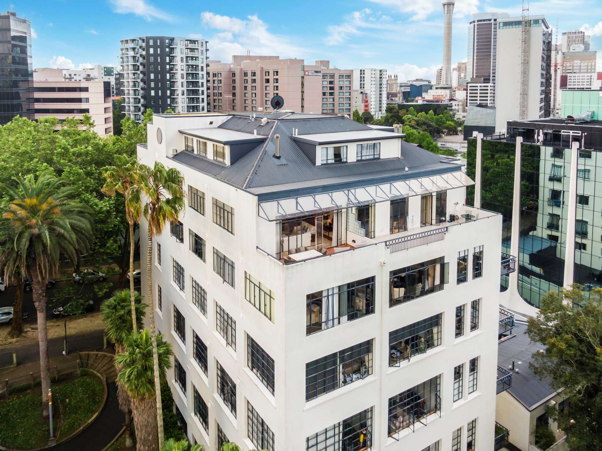 Parklane penthouse in the Auckland CBD on the market for the first time in 25 years