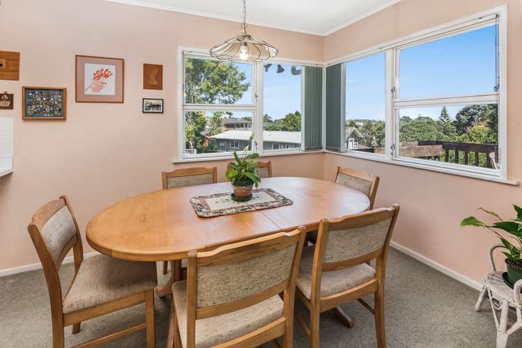 4 Riverhills Avenue Pakuranga Heights_5