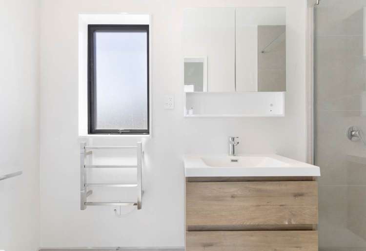 28b Sunlands Drive Manurewa_3