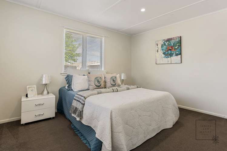 2/16 Waiari Road Conifer Grove_6