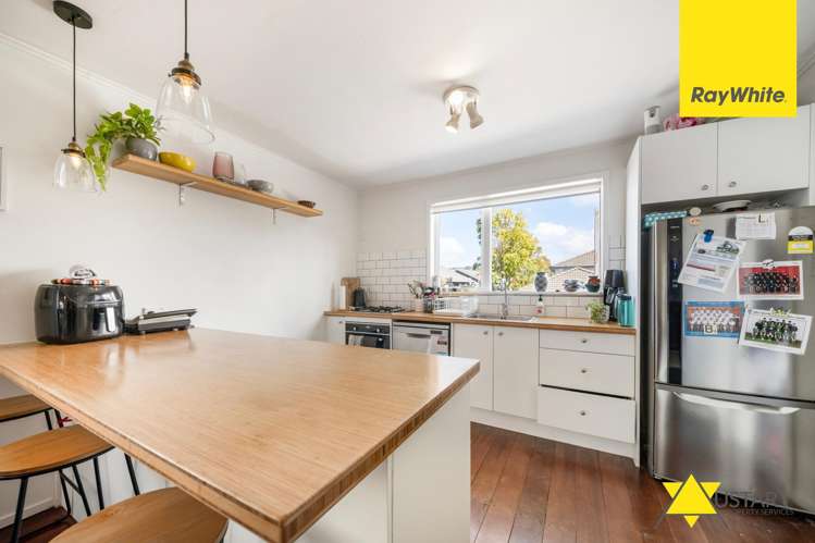 37 Willerton Avenue New Lynn_4