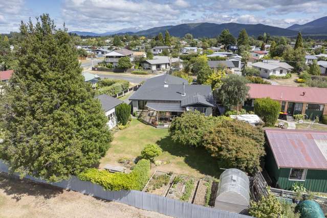 24 Howden Street Te Anau_1