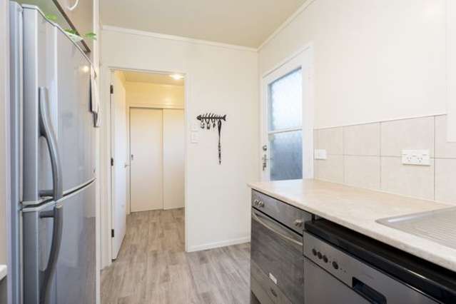 1/217 Swanson Road Henderson_3