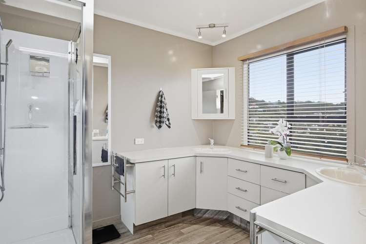 2/18 Sailmaker Close Whitby_8