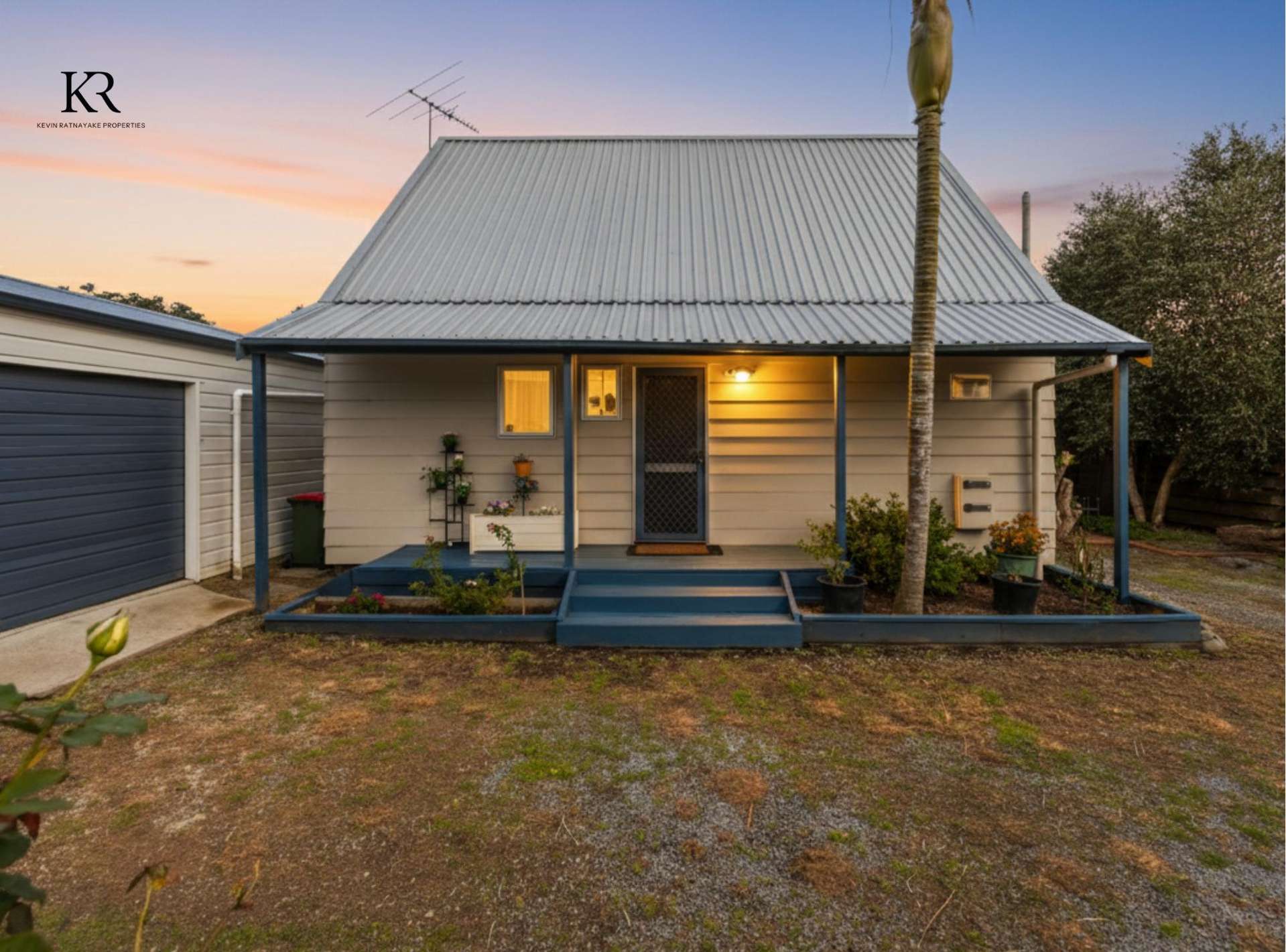 2/100 Beach Road Pahurehure_0