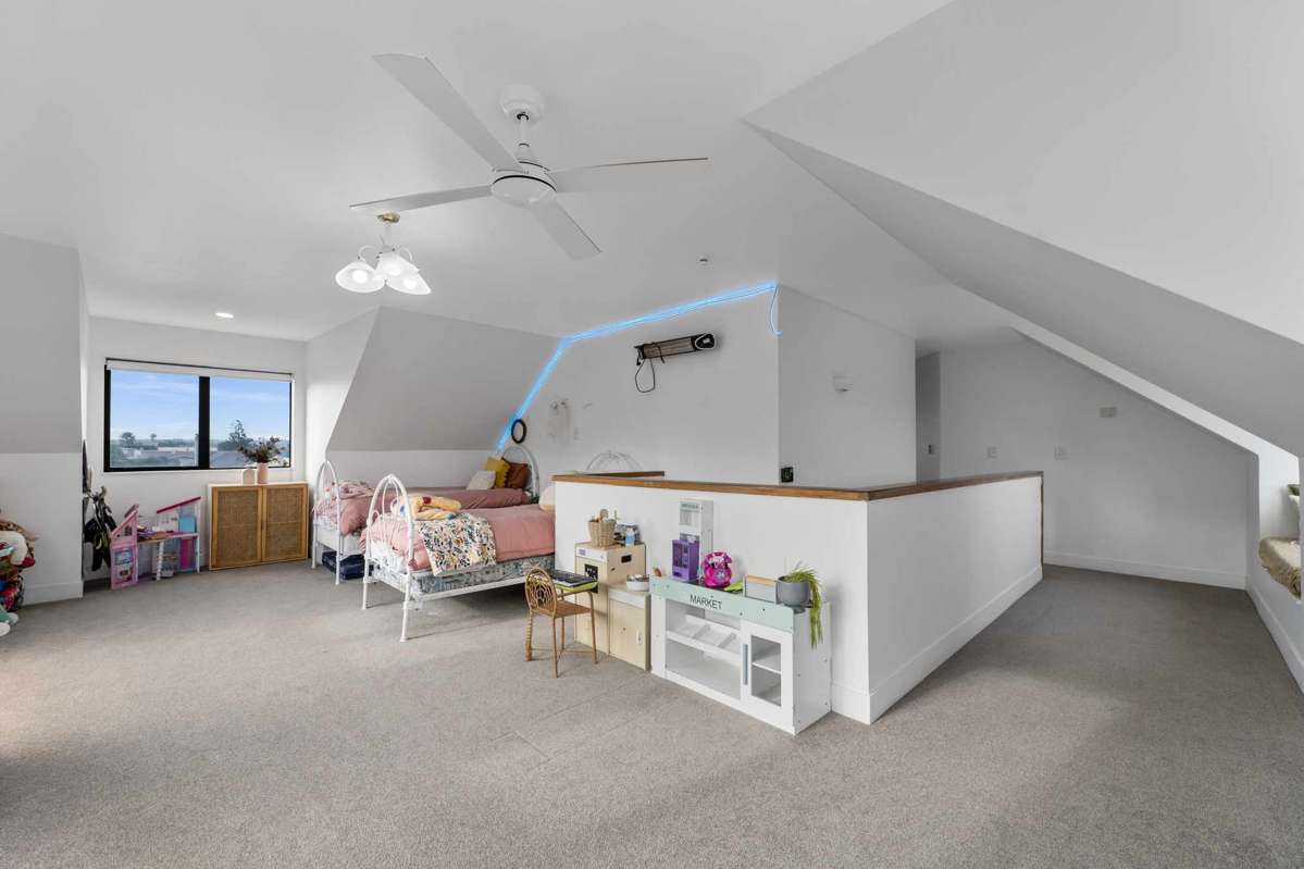 196 Pukehina Parade_1