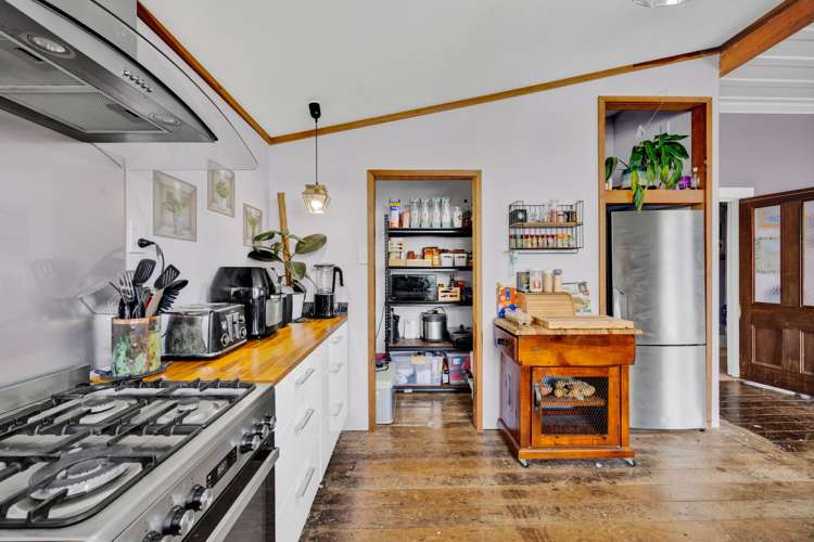 11 High Street Eltham_10