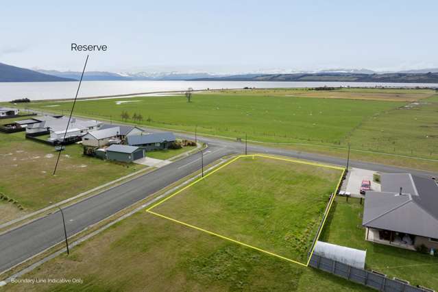 Lake Te Anau section - 1411sqm - with views