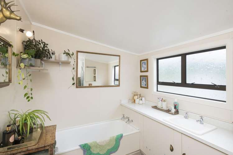 36 Bell Road Matawhero_23