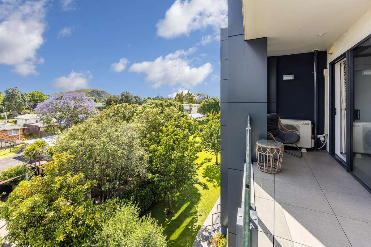 57/8 Thompson Park Road_5