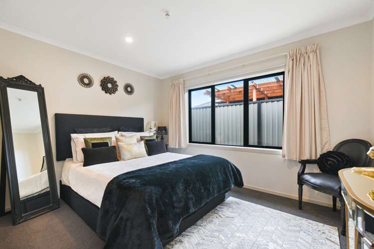 3 Peter Way Place Glenview_11