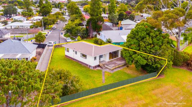 12 Ingleby Place Kelston_3