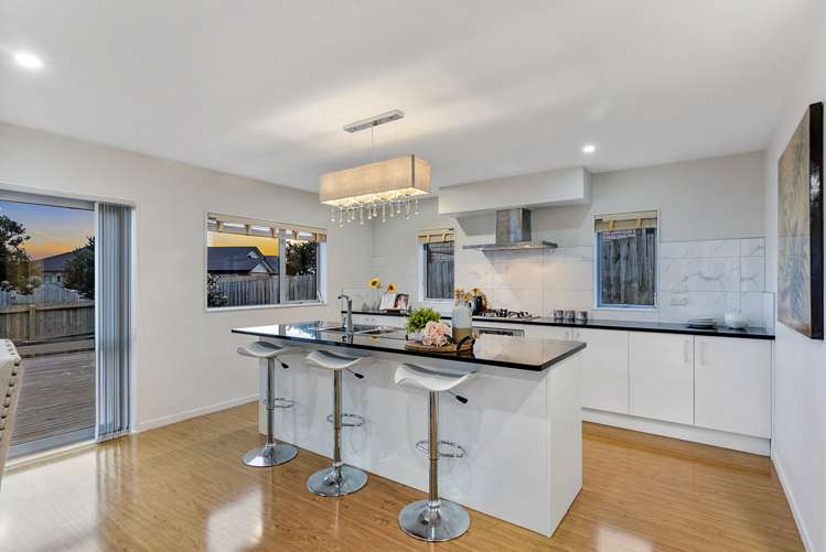 2 Crestview Rise Papakura_6